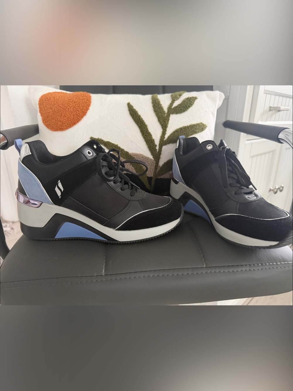 Black and Light Blue Women’s Sketcher platform Sneakers